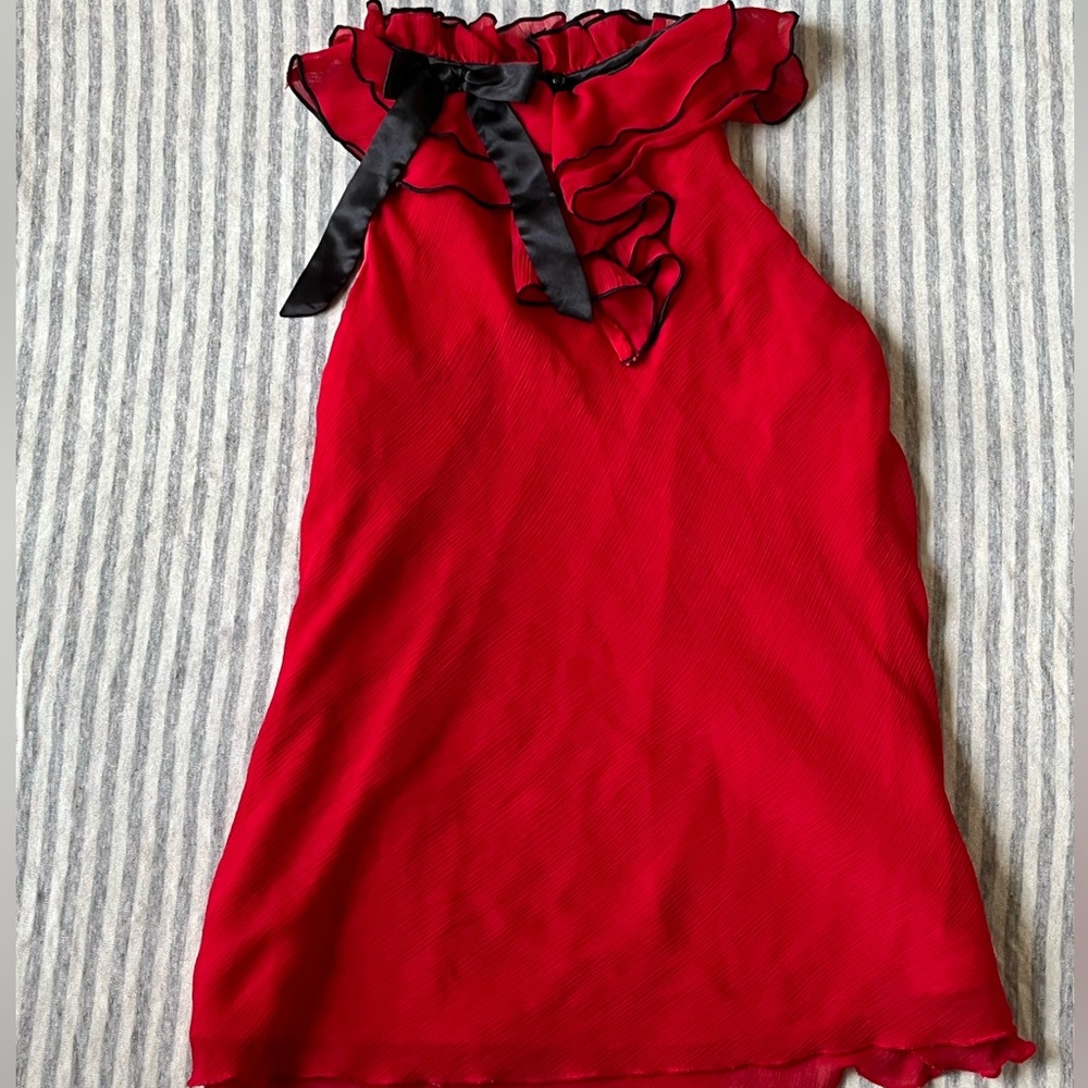 red top with black bow! Size medium